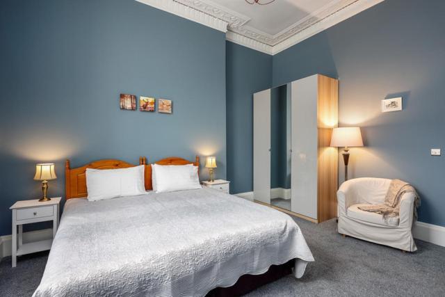 A Two Bedroom Apartment - Victorian Villa At 8 Priestfield Road Edimburgo Esterno foto